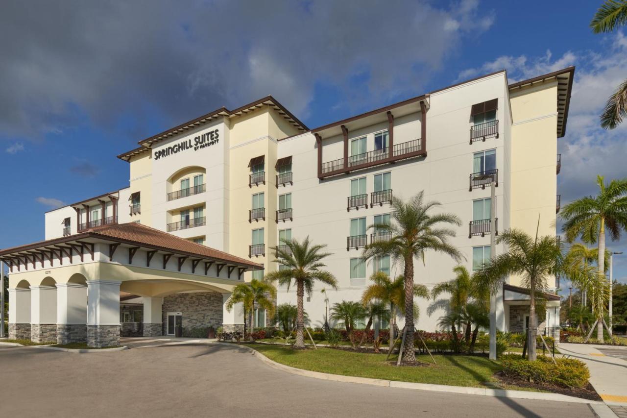 Springhill Suites By Marriott Fort Myers Estero Exterior photo
