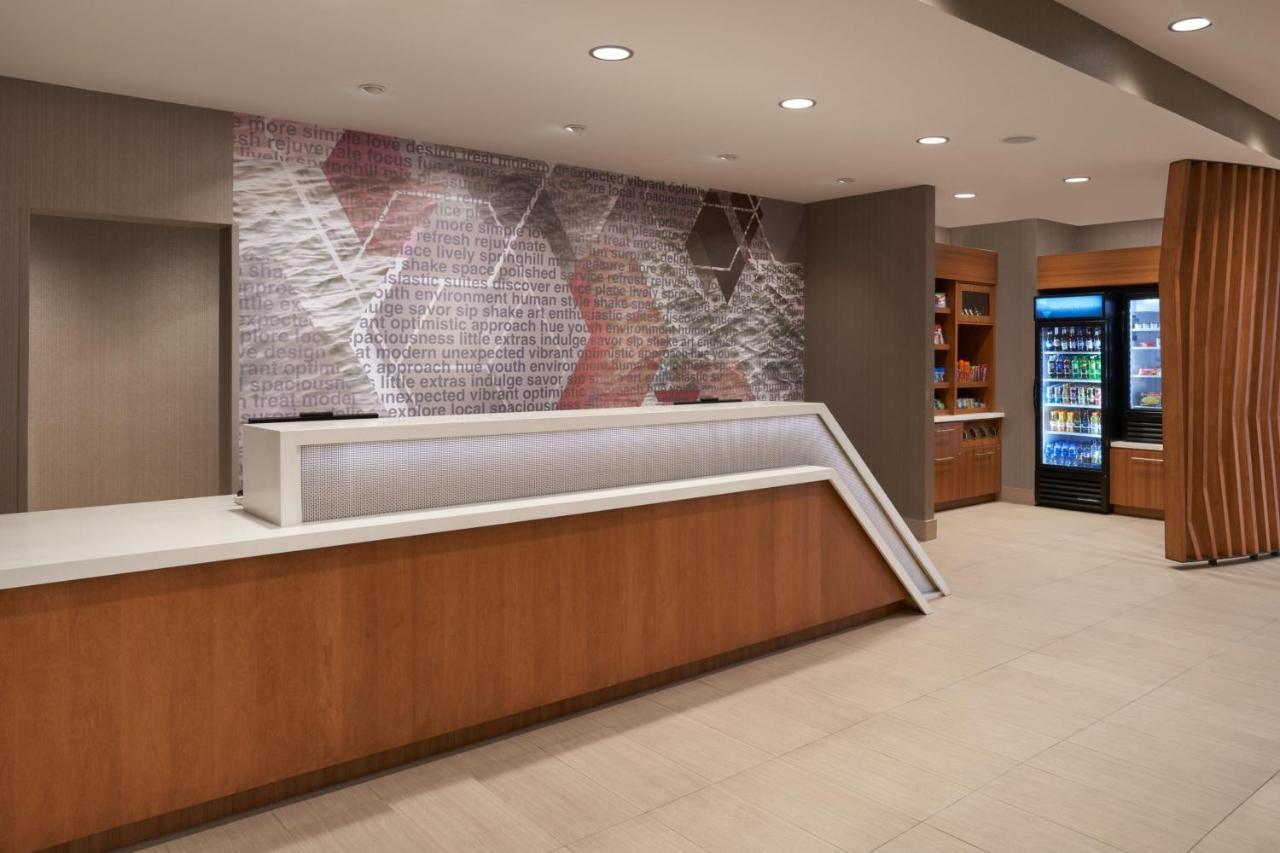Springhill Suites By Marriott Fort Myers Estero Exterior photo