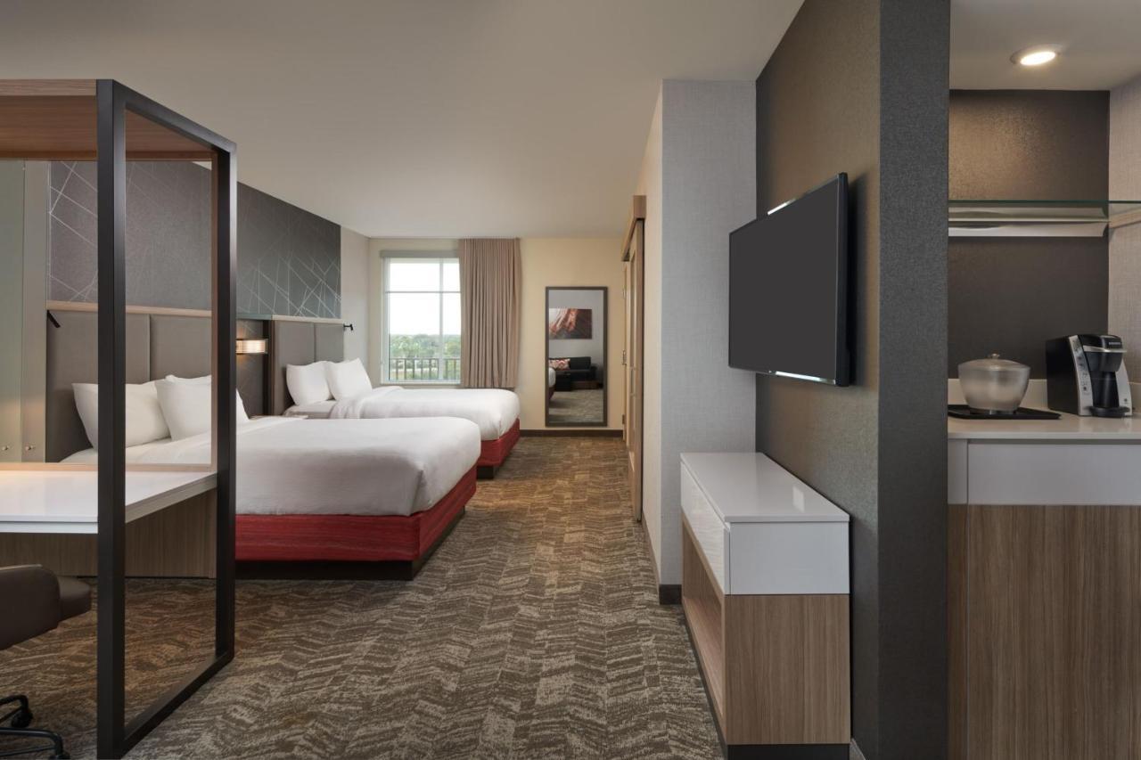 Springhill Suites By Marriott Fort Myers Estero Exterior photo