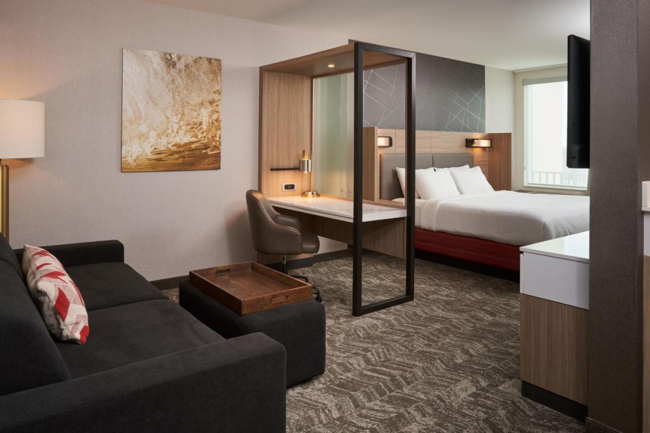 Springhill Suites By Marriott Fort Myers Estero Exterior photo